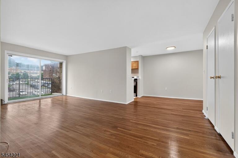 Property listing MLS 4047189 photo 14