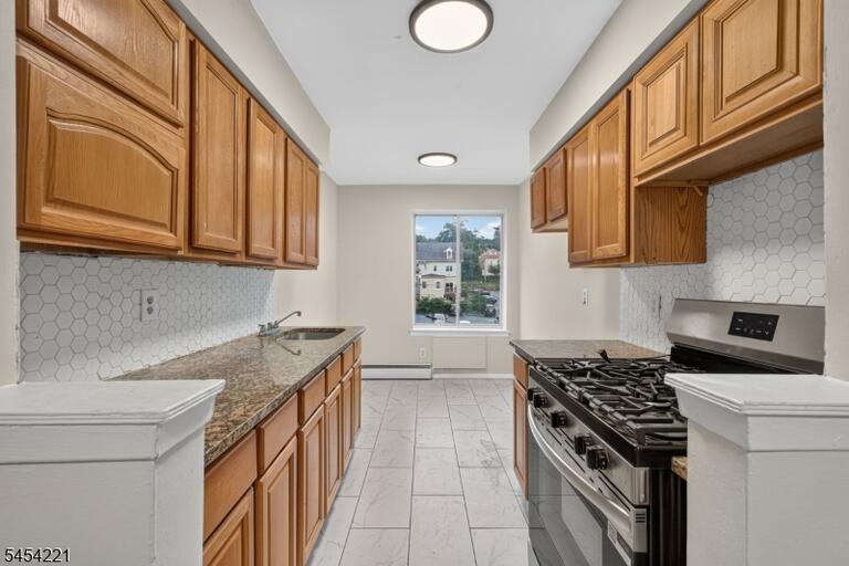 Property listing MLS 4047189 photo 9