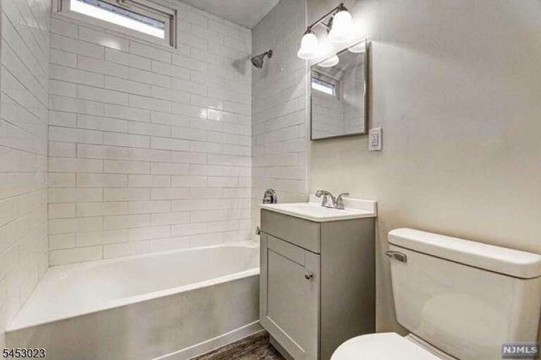 Property listing MLS 4047215 photo 13
