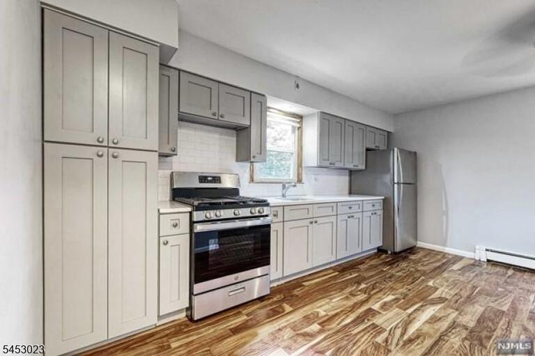 Property listing MLS 4047215 photo 2