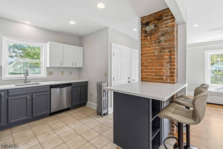Property listing MLS 4047224 photo 3
