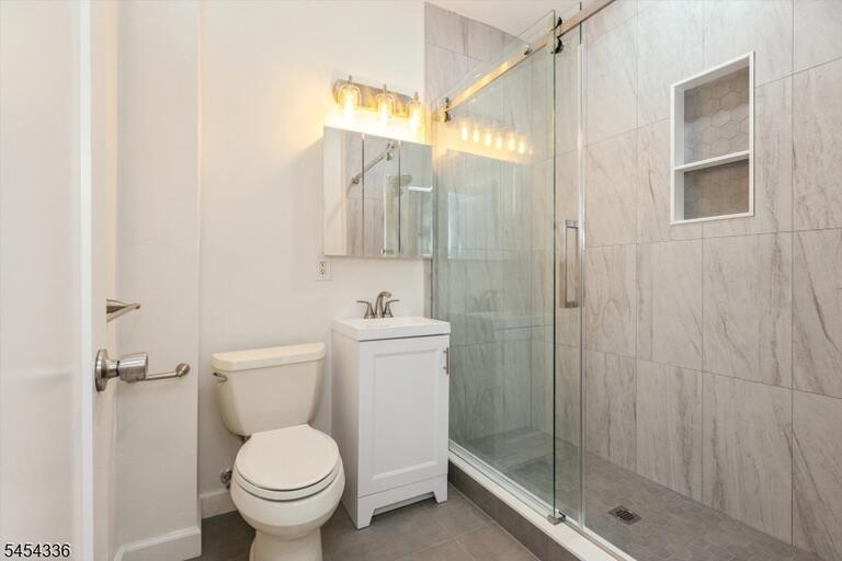 Property listing MLS 4047253 photo 14