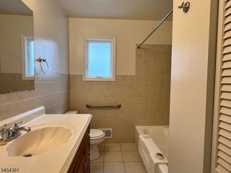 Property listing MLS 4047304 photo 9
