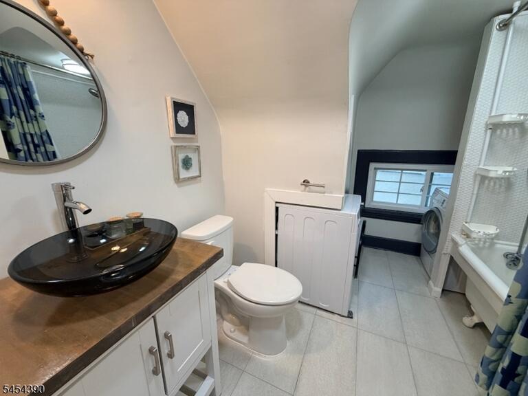 Property listing MLS 4047311 photo 4