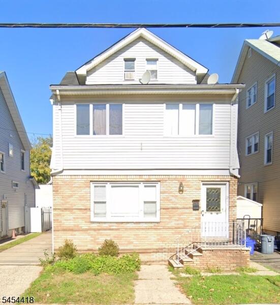 Property listing MLS 4047322 photo 1