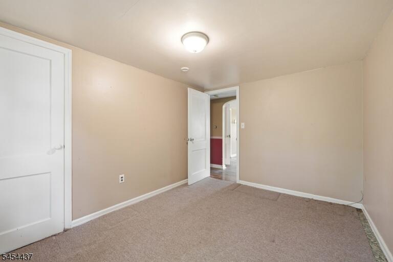 Property listing MLS 4047333 photo 16