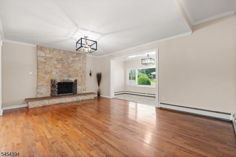 Property listing MLS 4047400 photo 10
