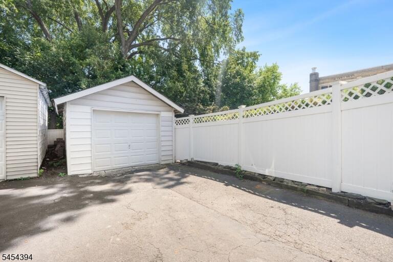 Property listing MLS 4047400 photo 42