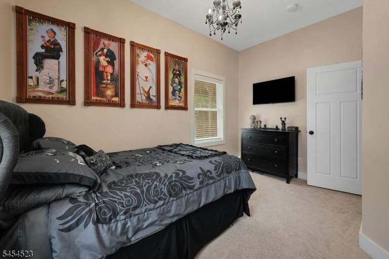 Property listing MLS 4047411 photo 11