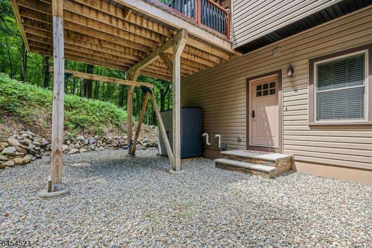 Property listing MLS 4047411 photo 30