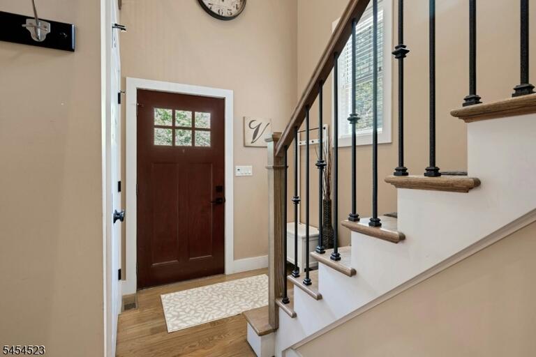 Property listing MLS 4047411 photo 5
