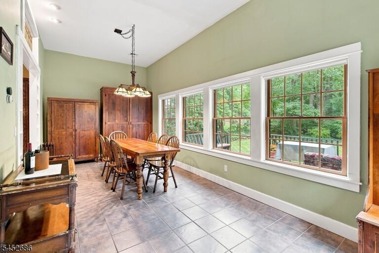 Property listing MLS 4047421 photo 13