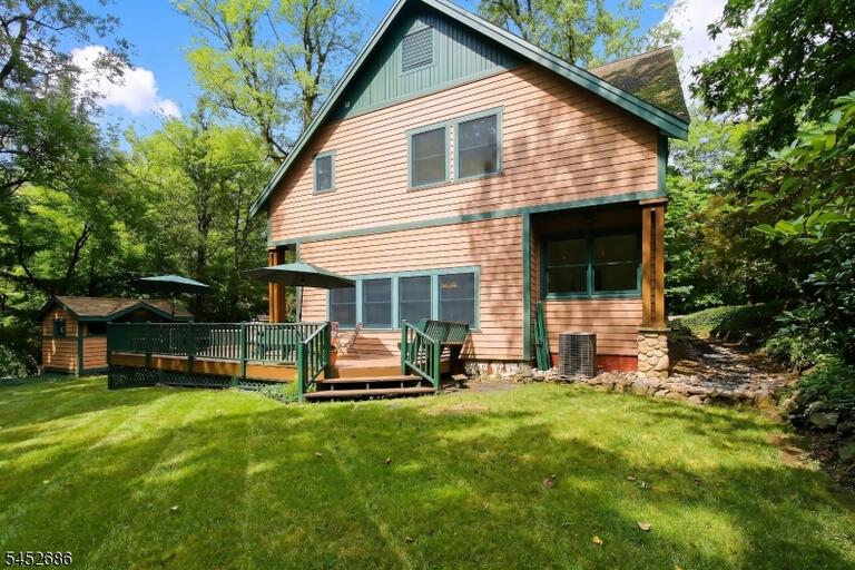 Property listing MLS 4047421 photo 35