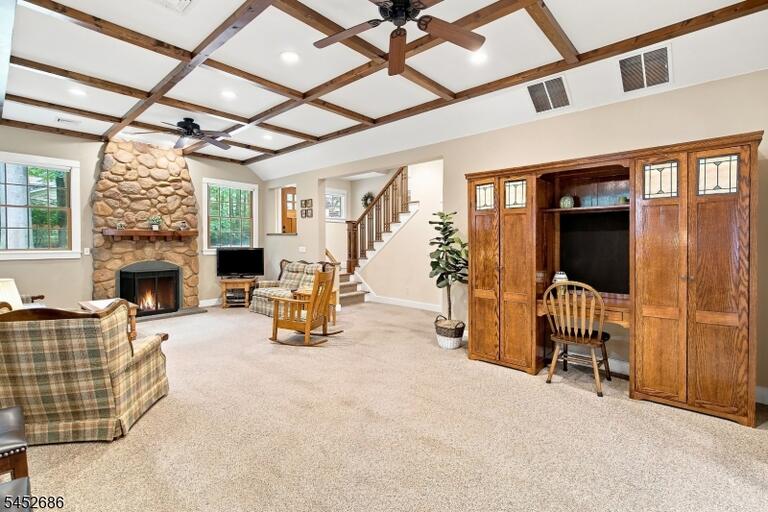 Property listing MLS 4047421 photo 6