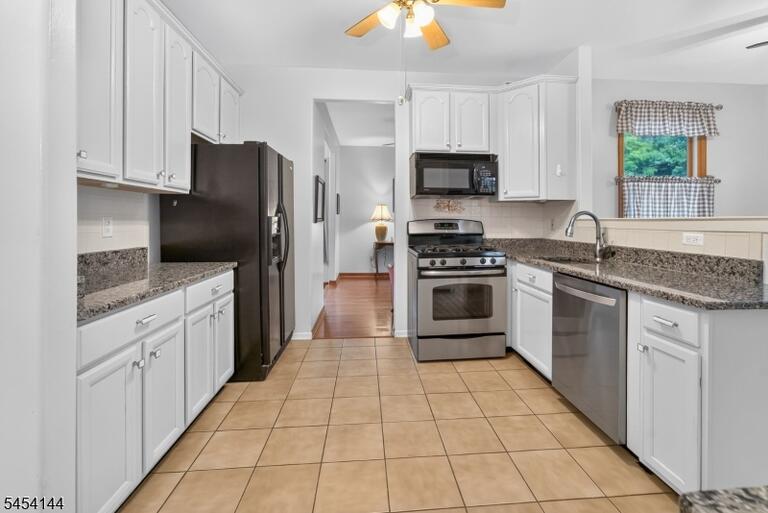 Property listing MLS 4047426 photo 11