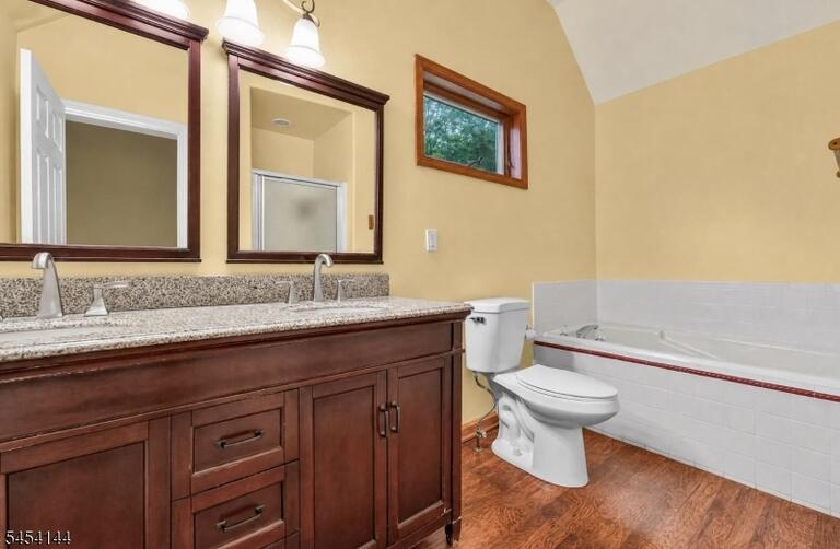 Property listing MLS 4047426 photo 21