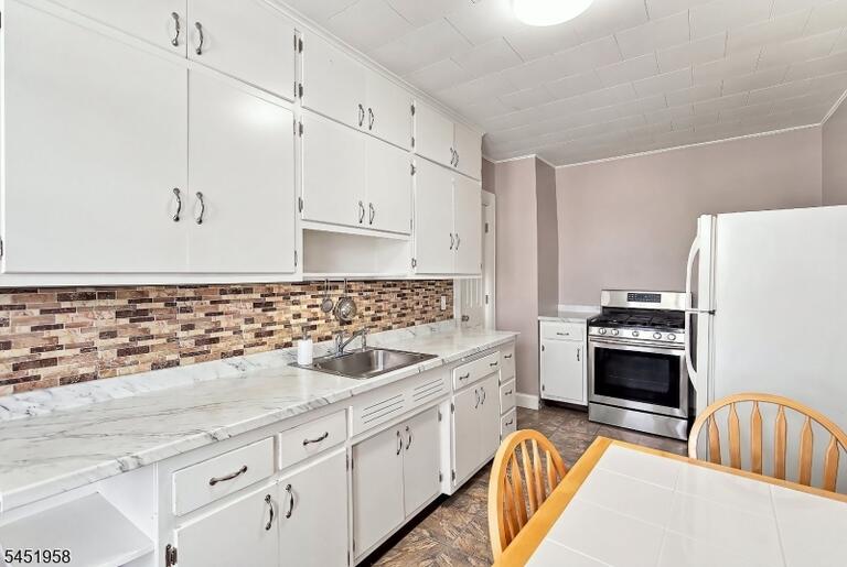 Property listing MLS 4047432 photo 29