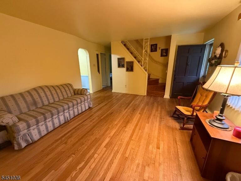 Property listing MLS 4047457 photo 12