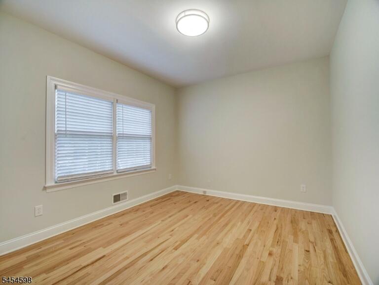 Property listing MLS 4047499 photo 21