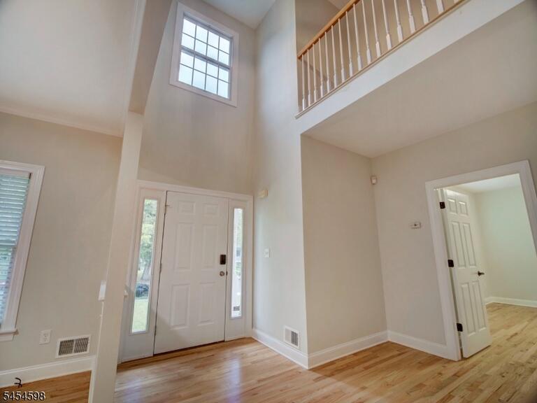 Property listing MLS 4047499 photo 3