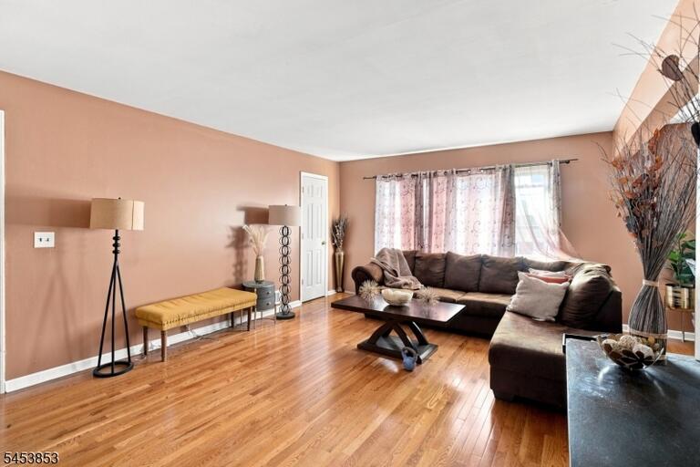 Property listing MLS 4047507 photo 18