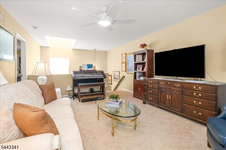 Property listing MLS 4047537 photo 22