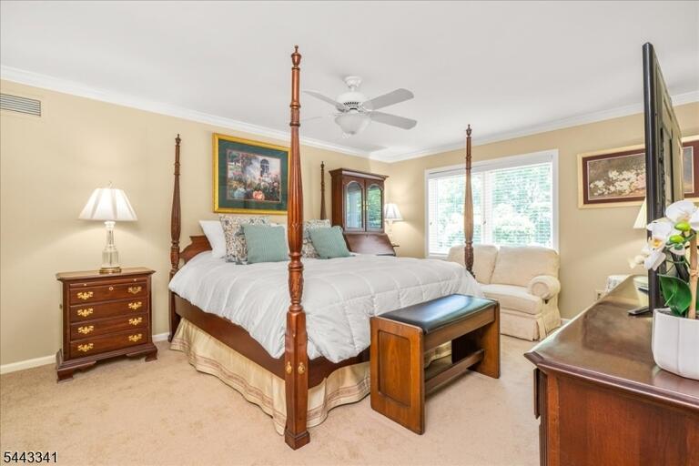 Property listing MLS 4047537 photo 24