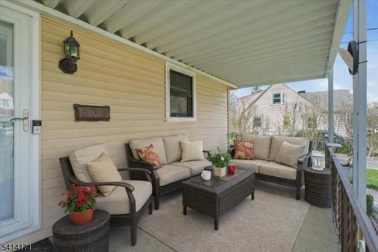 Property listing MLS 4047551 photo 13