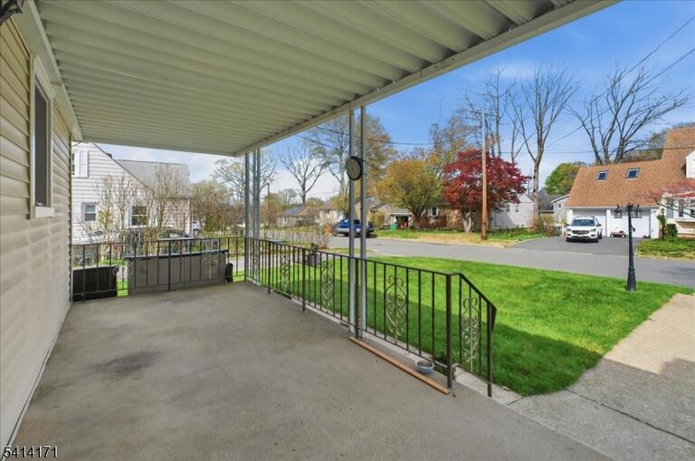 Property listing MLS 4047551 photo 18