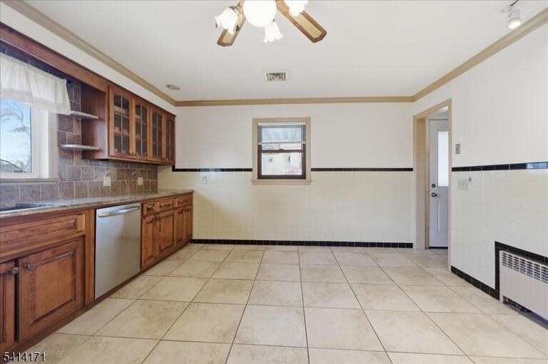 Property listing MLS 4047551 photo 8