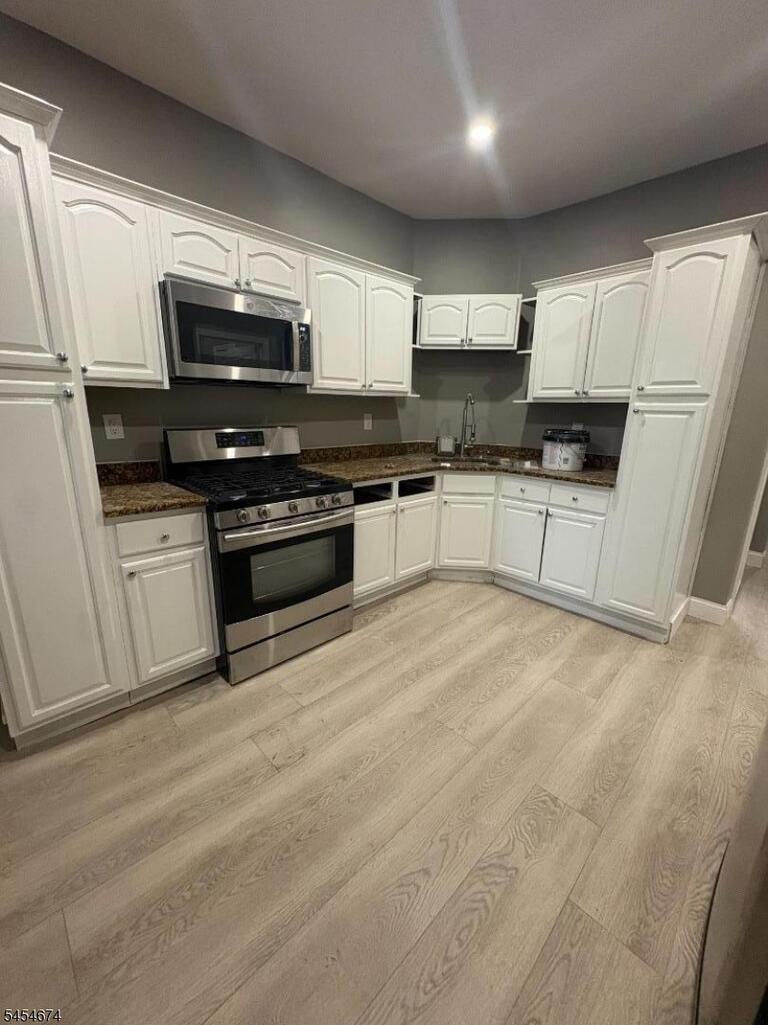 Property listing MLS 4047552 photo 2