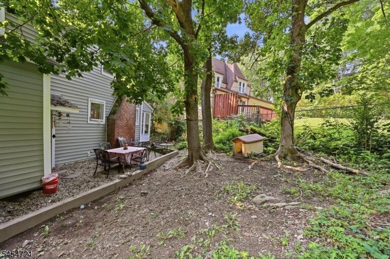 Property listing MLS 4047583 photo 25