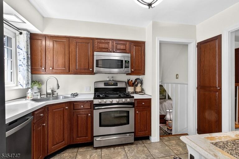 Property listing MLS 4047618 photo 13