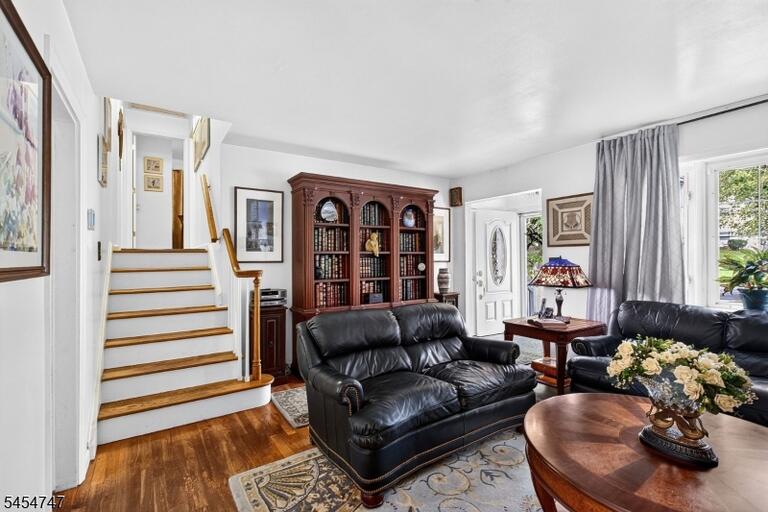 Property listing MLS 4047618 photo 9