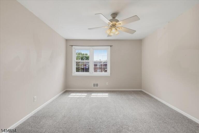 Property listing MLS 4047693 photo 13