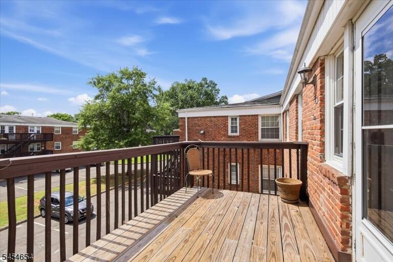Property listing MLS 4047693 photo 22