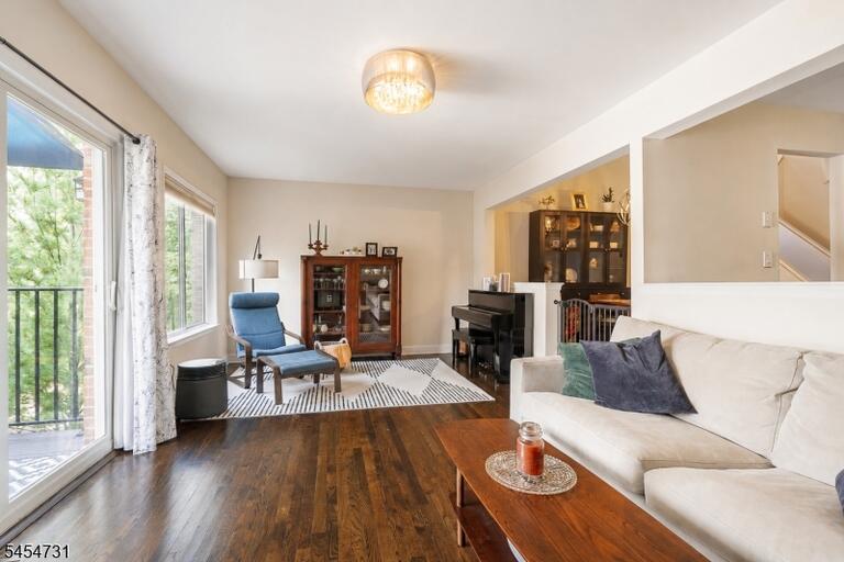 Property listing MLS 4047697 photo 10