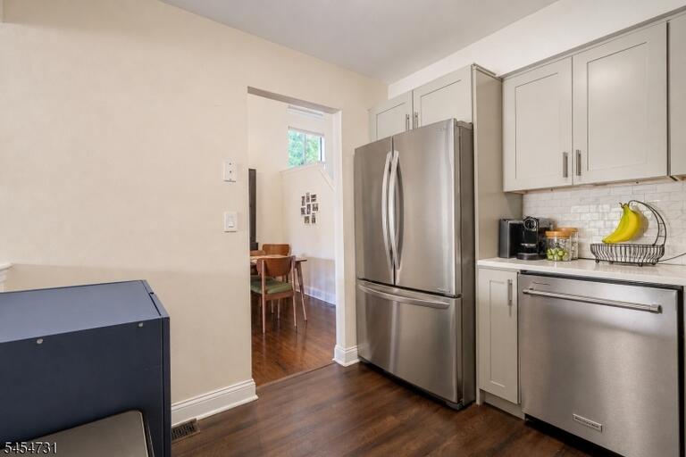 Property listing MLS 4047697 photo 8