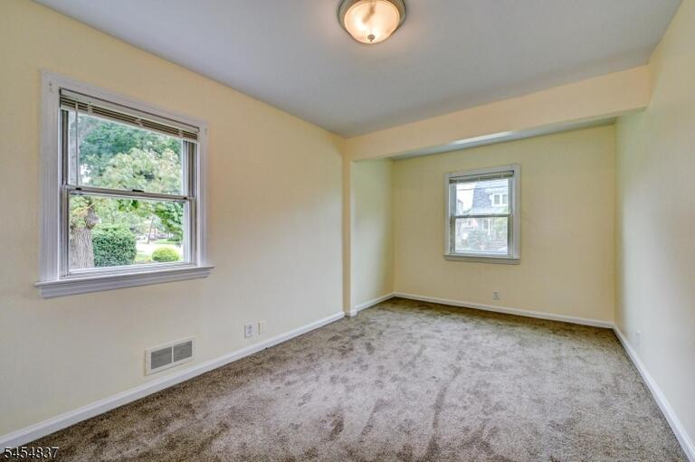 Property listing MLS 4047743 photo 6