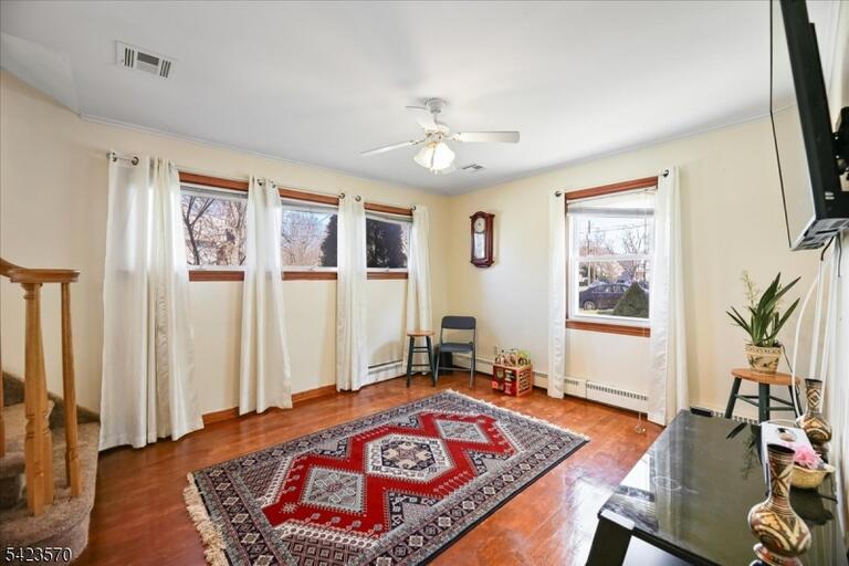 Property listing MLS 4047759 photo 10