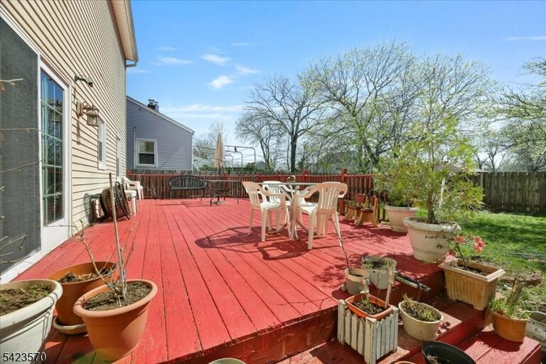 Property listing MLS 4047759 photo 31