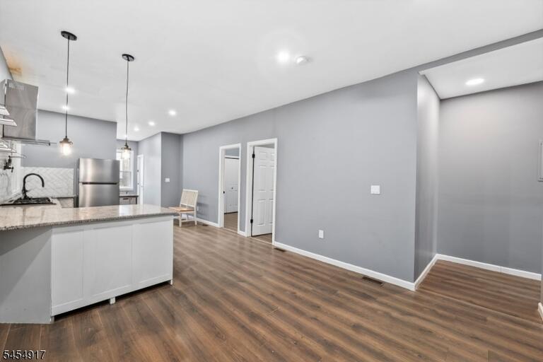 Property listing MLS 4047777 photo 9