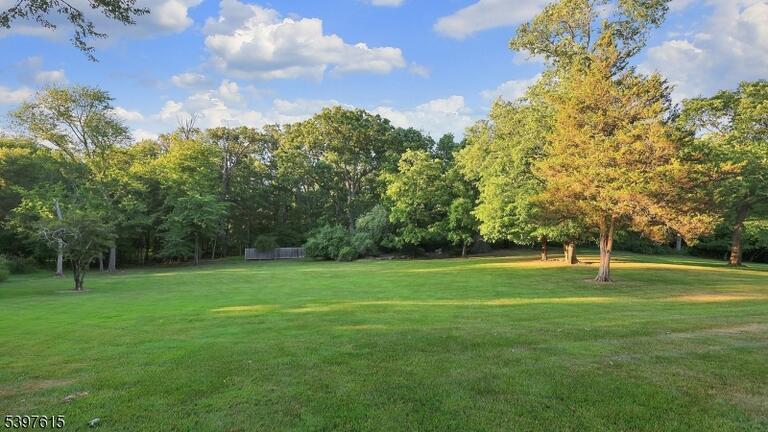 Property listing MLS 4047839 photo 30