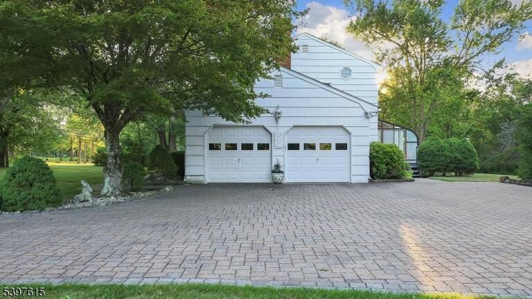 Property listing MLS 4047839 photo 5