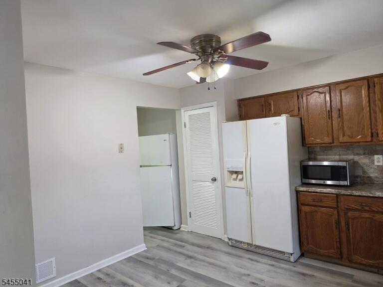 Property listing MLS 4047858 photo 4
