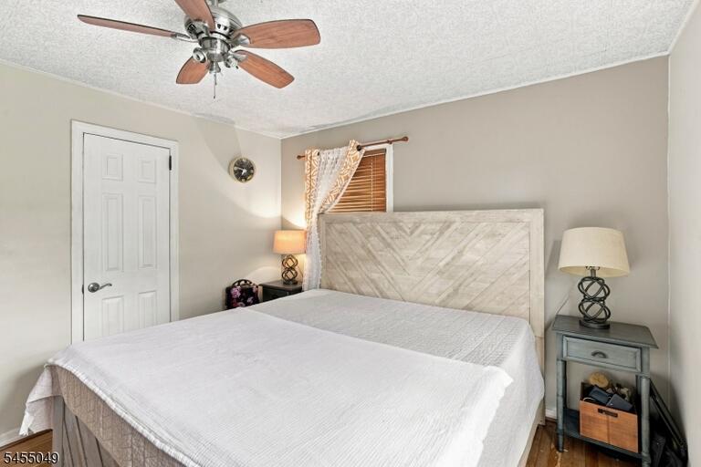 Property listing MLS 4047870 photo 8