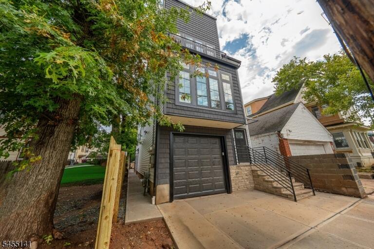 Property listing MLS 4047965 photo 1