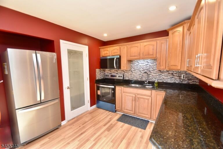 Property listing MLS 4047973 photo 7