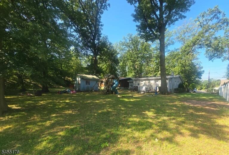 Property listing MLS 4047988 photo 4