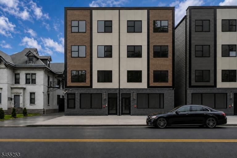 image-4048047-32.jpeg